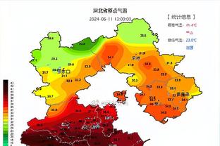 脑瓜嗡嗡的！韩德君被纪卓打头违体犯规下场休息 赵继伟顶替罚球